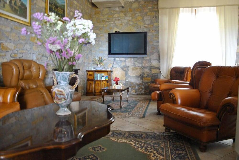 Hotel Villa San Giorgio Poggibonsi Esterno foto